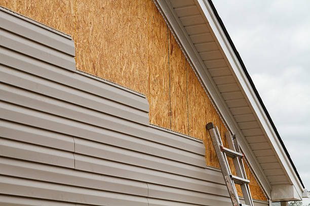 Trusted Emergency Siding Repair service in Libertyville, IL - Squared Siding